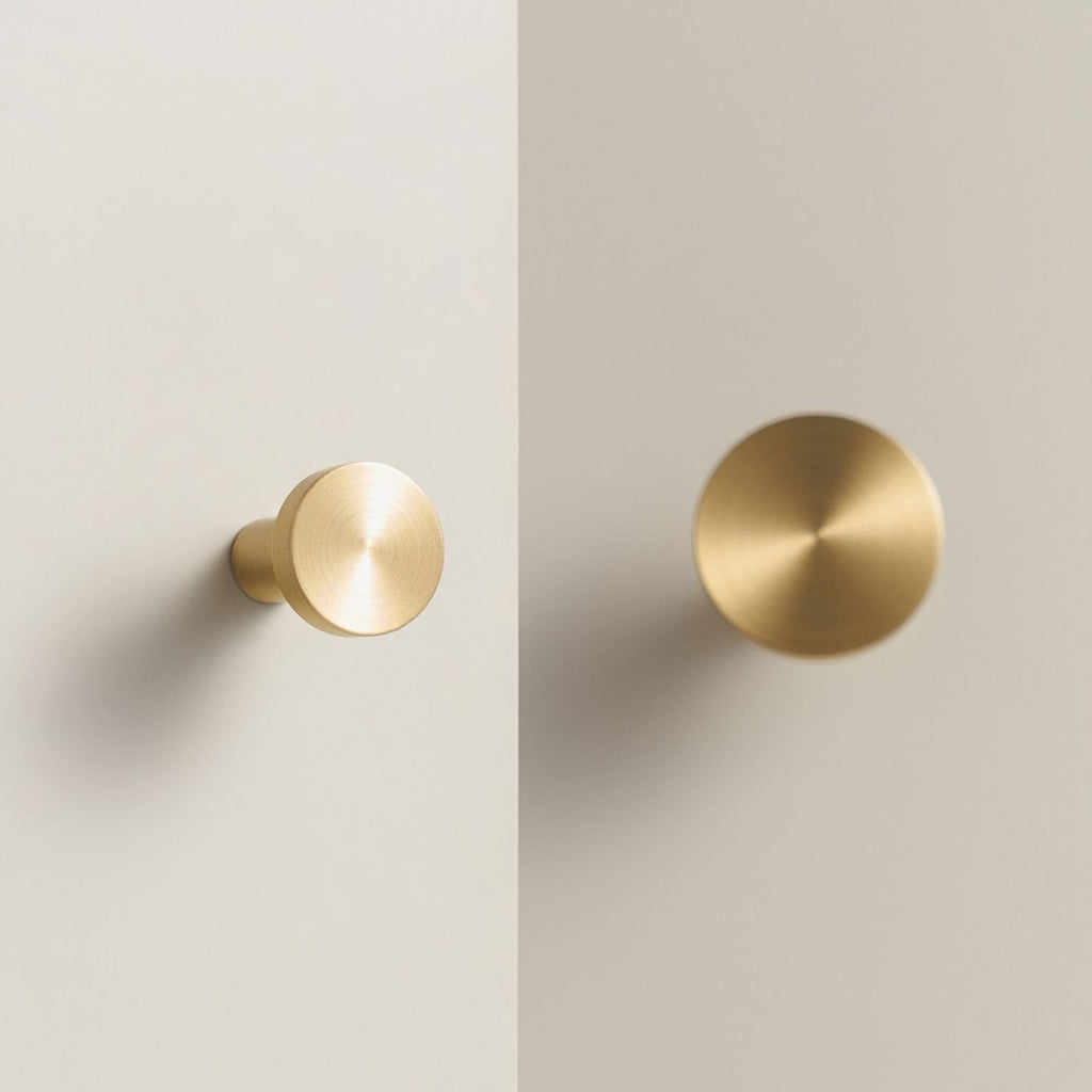 knopp/krok ch058 i mässing -  detalj